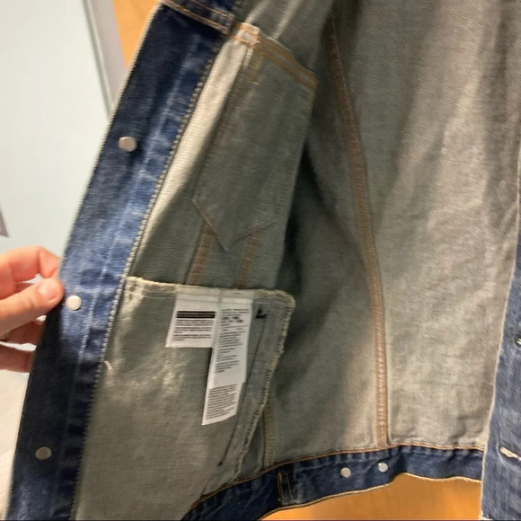 LEVI’S Sz M Denim Trucker Style  Jean Jacket - Picture 7 of 9